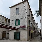 Kaja Διαμέρισμα *