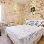Διαμέρισμα Kaja Τρογκίρ